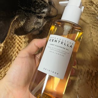 스킨1004 [SKIN1004] 마다가스카르 센텔라 라이트 클렌징 오일 200ml — 5점을 준 리뷰어가 2024년 8월 올린 사용 사진