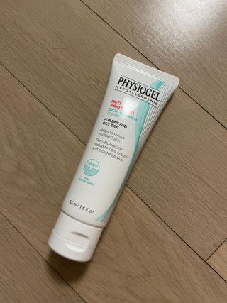 피지오겔 레드수딩 시카밸런스 크림 50ml — 5점을 준 리뷰어가 2022년 4월 올린 사용 사진