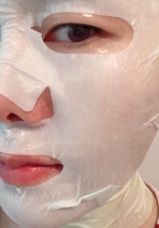 애디팬더 바이오시트앰플 기능성 마스크팩 — 5점을 준 리뷰어가 2021년 5월 올린 사용 사진