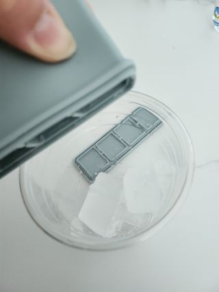 니디즈 포트아이스 2단 밀폐 실리콘 얼음틀 — 5점을 준 리뷰어가 2023년 2월 올린 사용 사진