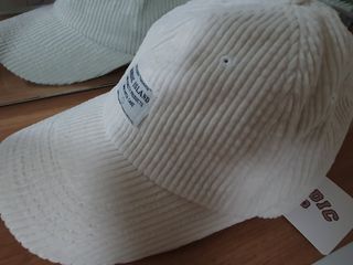 노르딕아일랜드 DW CORDUROY 볼캡 — 5점을 준 리뷰어가 2021년 11월 올린 사용 사진