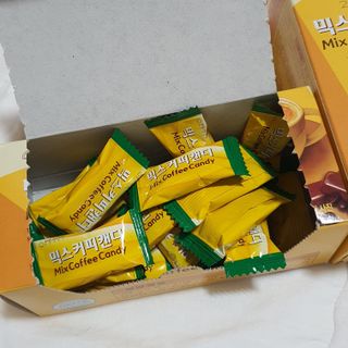 (주) 피치코리아 믹스커피캔디76g x2개입 — 5점을 준 리뷰어가 2022년 11월 올린 사용 사진