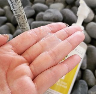 랑벨 내츄럴 딥 포어 클렌저 210ml (저자극 약산성 천연 클렌징 젤) — 4점을 준 리뷰어가 2022년 4월 올린 사용 사진
