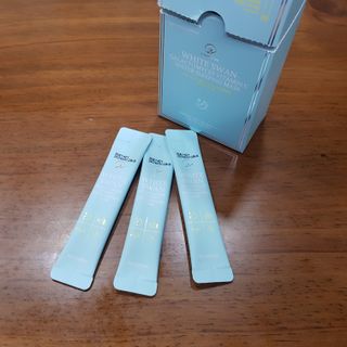 오투에니원 화이트 스완 갈락토미세스 비타민 C 워터 슬리핑 마스크 — 5점을 준 리뷰어가 2022년 12월 올린 사용 사진