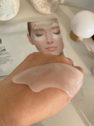 아이디플라코스메틱 아이디 페이스핏 플러스 패치 v2 — 5점을 준 리뷰어가 2021년 5월 올린 사용 사진