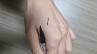 [MONDRAW] 몬드로우 붓펜 아이라이너 — 5점을 준 리뷰어가 2022년 1월 올린 사용 사진