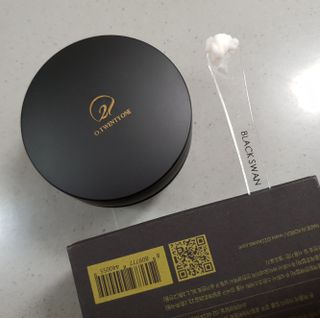 오투에니원 갈락토미세스 비타민 C 프리미엄 블랙스완 크림 50g — 5점을 준 리뷰어가 2022년 12월 올린 사용 사진