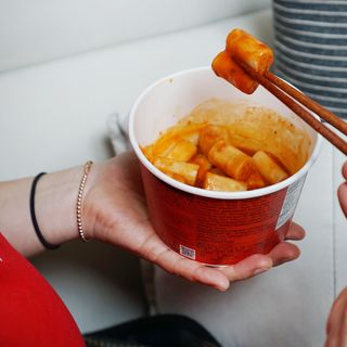 프리 [요리궁리] 타입 B (매콤,치즈,매콤까르보) 꽃떡볶이 6개입 세트 — 5점을 준 리뷰어가 2024년 12월 올린 사용 사진