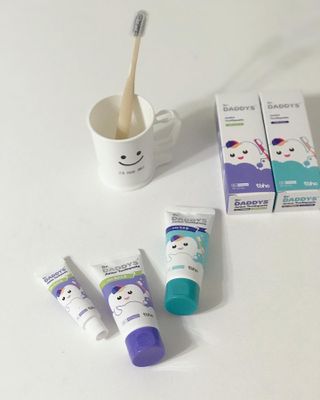 닥터데디스 안심불소 튼튼치약(청포도, 민트 중 택 1) 60g + 여행용 미니 치약 15g — 5점을 준 리뷰어가 2022년 8월 올린 사용 사진