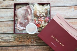 어나더미트 드라이에이징 본인립아이 스테이크 — 5점을 준 리뷰어가 2021년 7월 올린 사용 사진