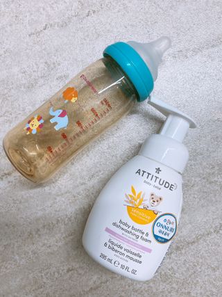 에티튜드 천연 젖병세정제 무향 아토베이비 폼타입 (295ml) 천연 친환경 비건 — 5점을 준 리뷰어가 2022년 8월 올린 사용 사진