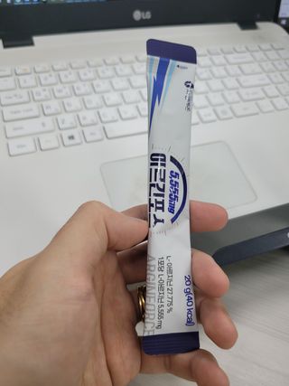 자연에온 아르긴포스 L-아르기닌 5555mg 스틱 15개입 1박스 — 5점을 준 리뷰어가 2022년 1월 올린 사용 사진