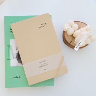 응원과 위로가 필요한 당신에게  리훈 하고싶은말 스터디 플래너 — 5점을 준 리뷰어가 2021년 4월 올린 사용 사진