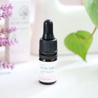 라라로즈데이 시즌2 천연 아로마오일 Y존 케어 속옷향수 이너퍼퓸 5ml  여성의 자존감을 UP시키자 — 5점을 준 리뷰어가 2021년 8월 올린 사용 사진