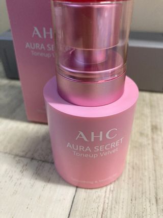 AHC 아우라 시크릿 톤업 벨벳 — 5점을 준 리뷰어가 2021년 4월 올린 사용 사진