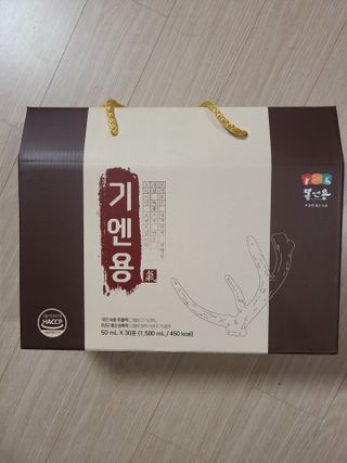 [몸엔용] 무더운 날씨에 국산녹용 기엔용으로 몸보신 50ml x 30포 — 4점을 준 리뷰어가 2021년 6월 올린 사용 사진