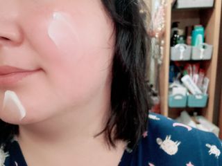 산다화 비타민C 화이트닝 크림 — 4.5점을 준 리뷰어가 2023년 9월 올린 사용 사진