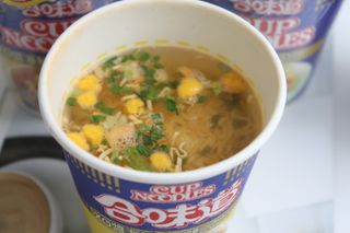 NISSIN 닛신 컵누들  4종 - 씨푸드오리지날, 씨푸드 스파이시, 씨푸드 커리, 씨푸드 XO소스 — 4점을 준 리뷰어가 2022년 5월 올린 사용 사진