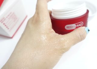 레드투래드 센서티브 슈퍼 크림 50ml — 5점을 준 리뷰어가 2021년 10월 올린 사용 사진