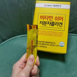 자연에온 경남제약 비타민 쉬머 저분자콜라겐 20g x 30포 — 5점을 준 리뷰어가 2021년 12월 올린 사용 사진