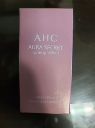 AHC 아우라 시크릿 톤업 벨벳 — 5점을 준 리뷰어가 2021년 4월 올린 사용 사진