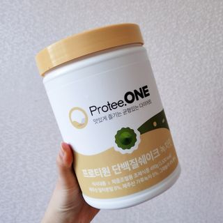 프로티원 단백질쉐이크 녹차맛 2주분 1통+보틀 — 5점을 준 리뷰어가 2021년 5월 올린 사용 사진