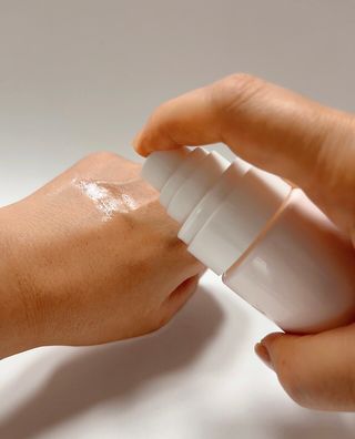 프리마인 바르기만 하면 철벽 스킨케어+24시간 마스크팩 효과. 셀라브 리제너레이팅 시스템 부스터+크림 세트 — 5점을 준 리뷰어가 2023년 5월 올린 사용 사진