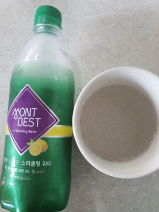 몽베스트 Montbest with Sparkling water Lemon OR Lime 20병(랜덤) — 5점을 준 리뷰어가 2022년 9월 올린 사용 사진