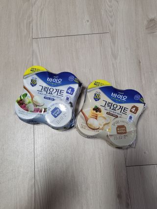매일바이오 그릭요거트 오리지널 플레인 4개, 로스터리 커피믹스 4개 — 3.5점을 준 리뷰어가 2021년 12월 올린 사용 사진