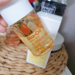 바이오오일 [바이오-오일] 스킨케어 오일 내추럴 60ml — 5점을 준 리뷰어가 2021년 7월 올린 사용 사진