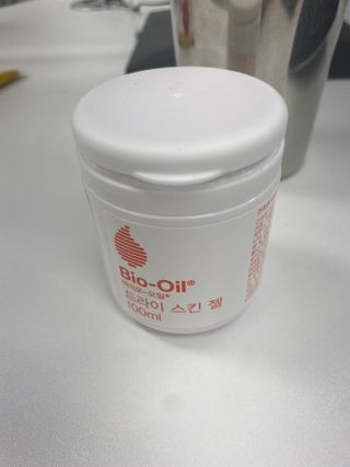 바이오오일 [바이오-오일] 드라이 스킨 젤 100ml — 5점을 준 리뷰어가 2021년 6월 올린 사용 사진