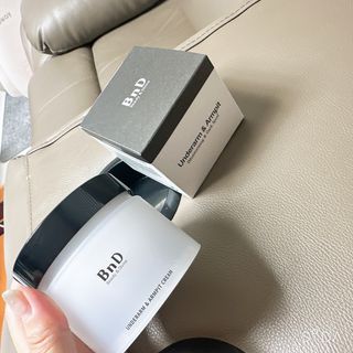 비엔디 프리용[한/영]BnD 바디 미백 겨드랑이 크림 — 4점을 준 리뷰어가 2024년 10월 올린 사용 사진