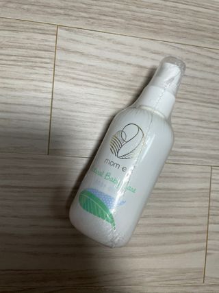 mom e 맘이 내추럴 베이비 케어 크림+바디오일 — 5점을 준 리뷰어가 2021년 1월 올린 사용 사진