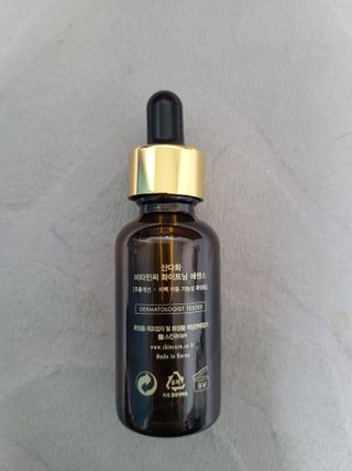 스킨큐어 산다화 비타민c 화이트닝 에센스 30ml — 5점을 준 리뷰어가 2022년 3월 올린 사용 사진