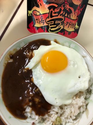 불타 지옥불카레 불지옥맛 180g x 3봉 — 5점을 준 리뷰어가 2021년 6월 올린 사용 사진