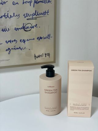 프리마인 더이상 뻣뻣하고 효과없는 탈모샴푸는 NO. 근본부터 케어하는 셀베이스 그린티샴푸(500ml) — 5점을 준 리뷰어가 2023년 2월 올린 사용 사진