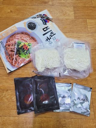 [한면원] 비빔국수 2인분 — 5점을 준 리뷰어가 2022년 7월 올린 사용 사진
