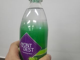 몽베스트 Montbest with Sparkling water Plain 20병 — 4점을 준 리뷰어가 2022년 9월 올린 사용 사진