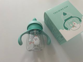 유비맘 트라이탄 코니빨대컵_컬러 랜덤 발송 — 5점을 준 리뷰어가 2021년 2월 올린 사용 사진