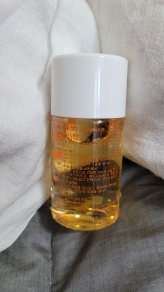 바이오오일 [바이오-오일] 스킨케어 오일 내추럴 60ml — 4점을 준 리뷰어가 2021년 5월 올린 사용 사진