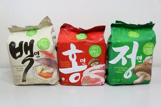 [풀무원] 자연은맛있다 정면, 백면, 홍면  세트 — 5점을 준 리뷰어가 2021년 4월 올린 사용 사진
