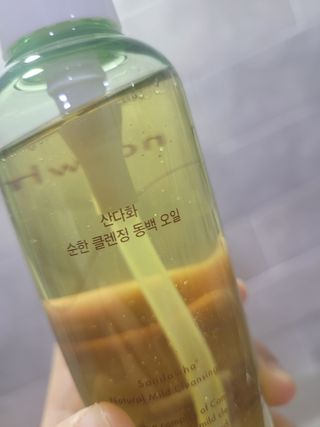 스킨큐어 산다화 순한 클렌징 동백 오일 200ml — 5점을 준 리뷰어가 2023년 8월 올린 사용 사진