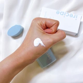 아이레시피 마일드 히알루로닉 모이스트 업 선스크린 SPF50+ PA++++ — 5점을 준 리뷰어가 2023년 6월 올린 사용 사진