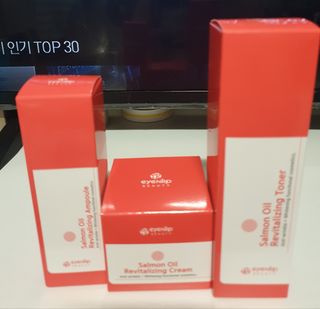 아이앤립 / EYENLIP 아이앤립 연어오일 리바이탈라이징 토너+앰플+크림 3종 세트 — 5점을 준 리뷰어가 2021년 7월 올린 사용 사진