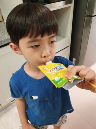 [몸엔용] 어린이, 초등학생의 영양간식 달콤 국산녹용 키엔용  80ml x 10포 — 5점을 준 리뷰어가 2021년 7월 올린 사용 사진