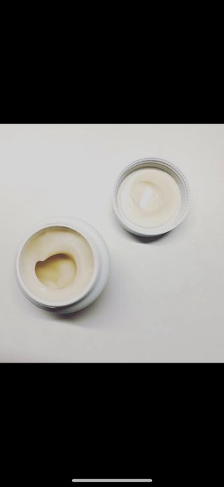 AYU25[아유트웬티파이브]다마스크로즈워터 베이스 천연 수분 촉촉 크림 — 5점을 준 리뷰어가 2021년 3월 올린 사용 사진