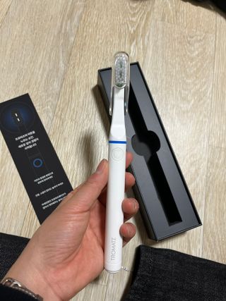 트로마츠 심플 미세전류 칫솔 — 5점을 준 리뷰어가 2022년 5월 올린 사용 사진