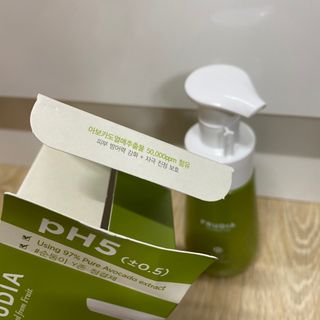 [후르디아] 아보카도 약산성 비건 여성 청결제 — 5점을 준 리뷰어가 2021년 8월 올린 사용 사진