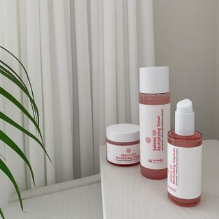 아이앤립 / EYENLIP 아이앤립 연어오일 리바이탈라이징 토너+앰플+크림 3종 세트 — 5점을 준 리뷰어가 2021년 7월 올린 사용 사진
