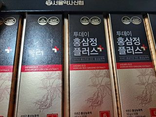 서울약사신협_투데이홍삼정플러스스틱_10g x 60포 — 5점을 준 리뷰어가 2021년 7월 올린 사용 사진